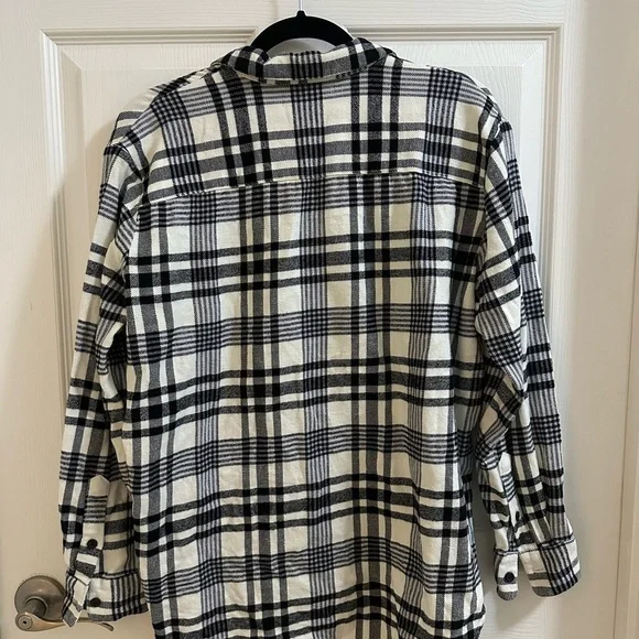 EUC Madewell Flannel Shirt in Black and White Plaid size Medium - Picture 6 of 6